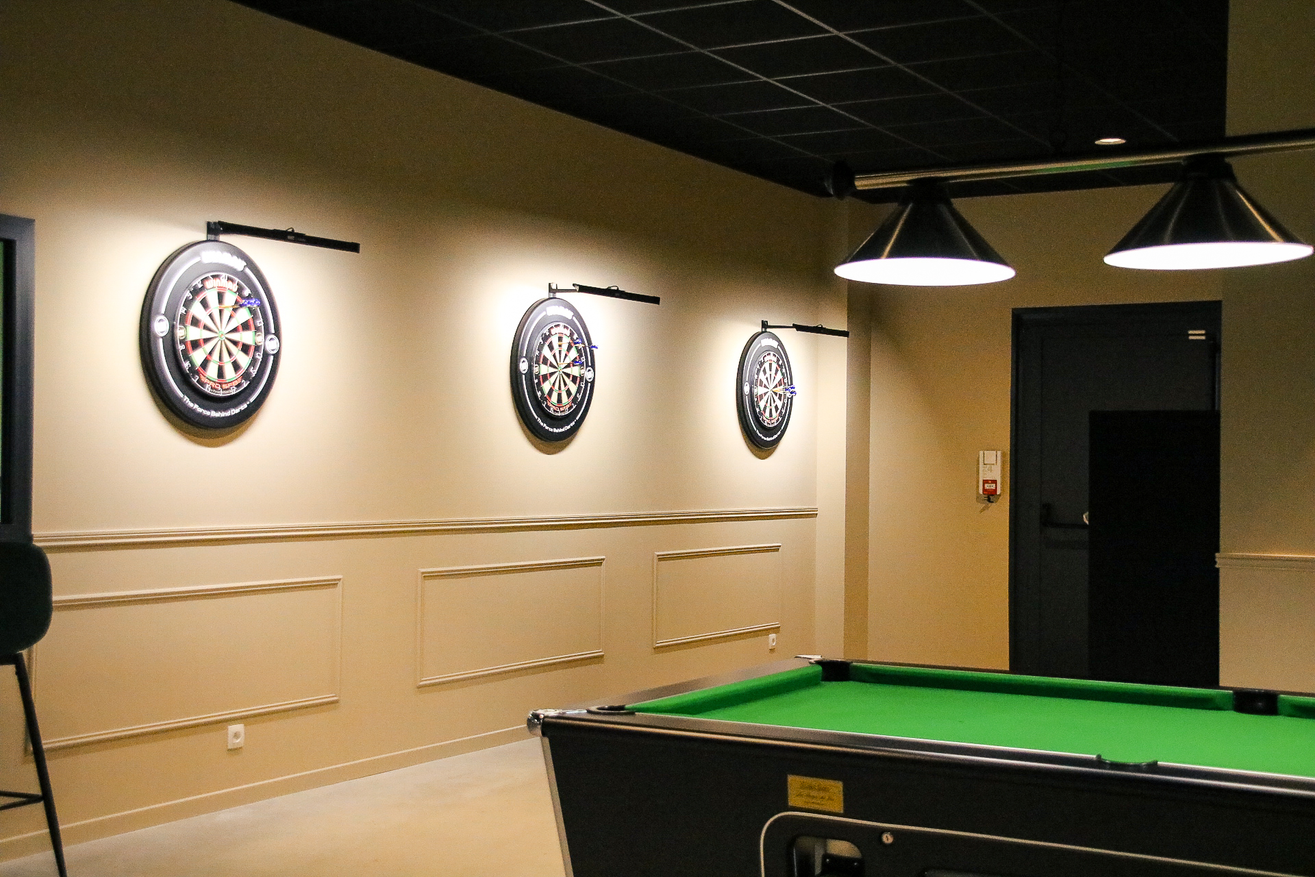 Le Central - Salle de billard et fléchettes
