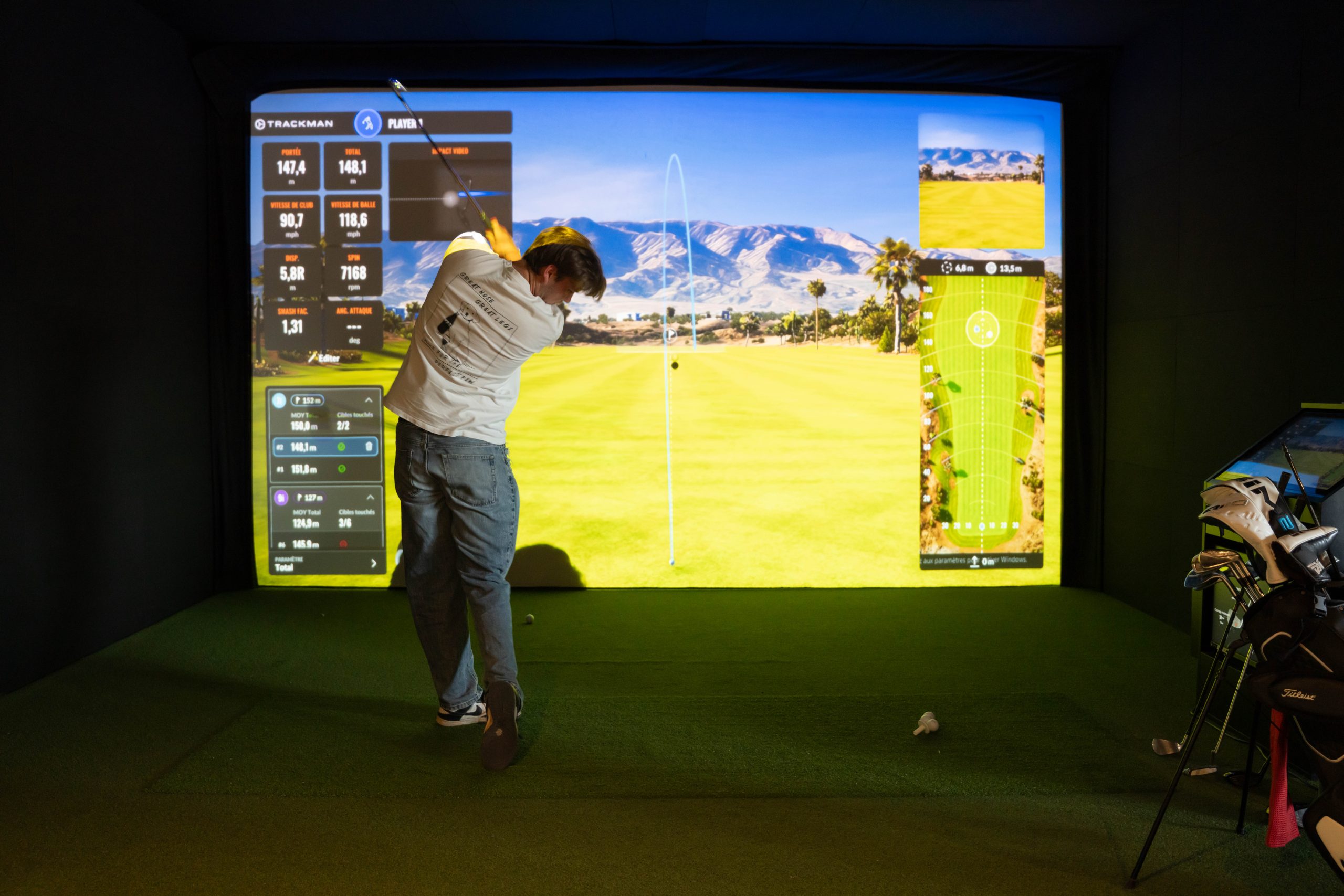 Simulateur de golf Trackman au Central à Tarascon